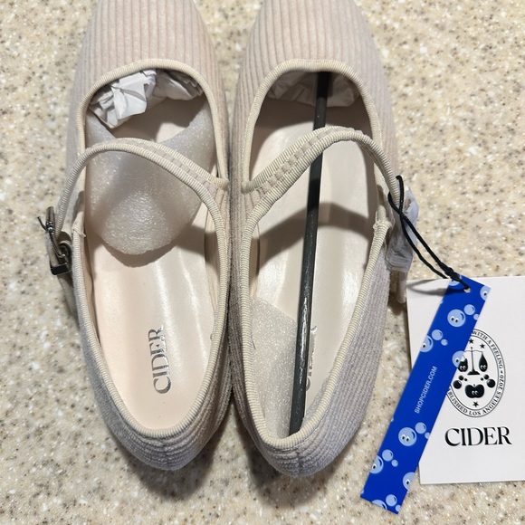 CORDUROY MARY JANE FLATS - Picture 3 of 3